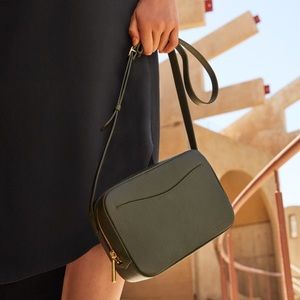 Cuyana Camera Bag - Pebbled Leather - Forest Dark Green